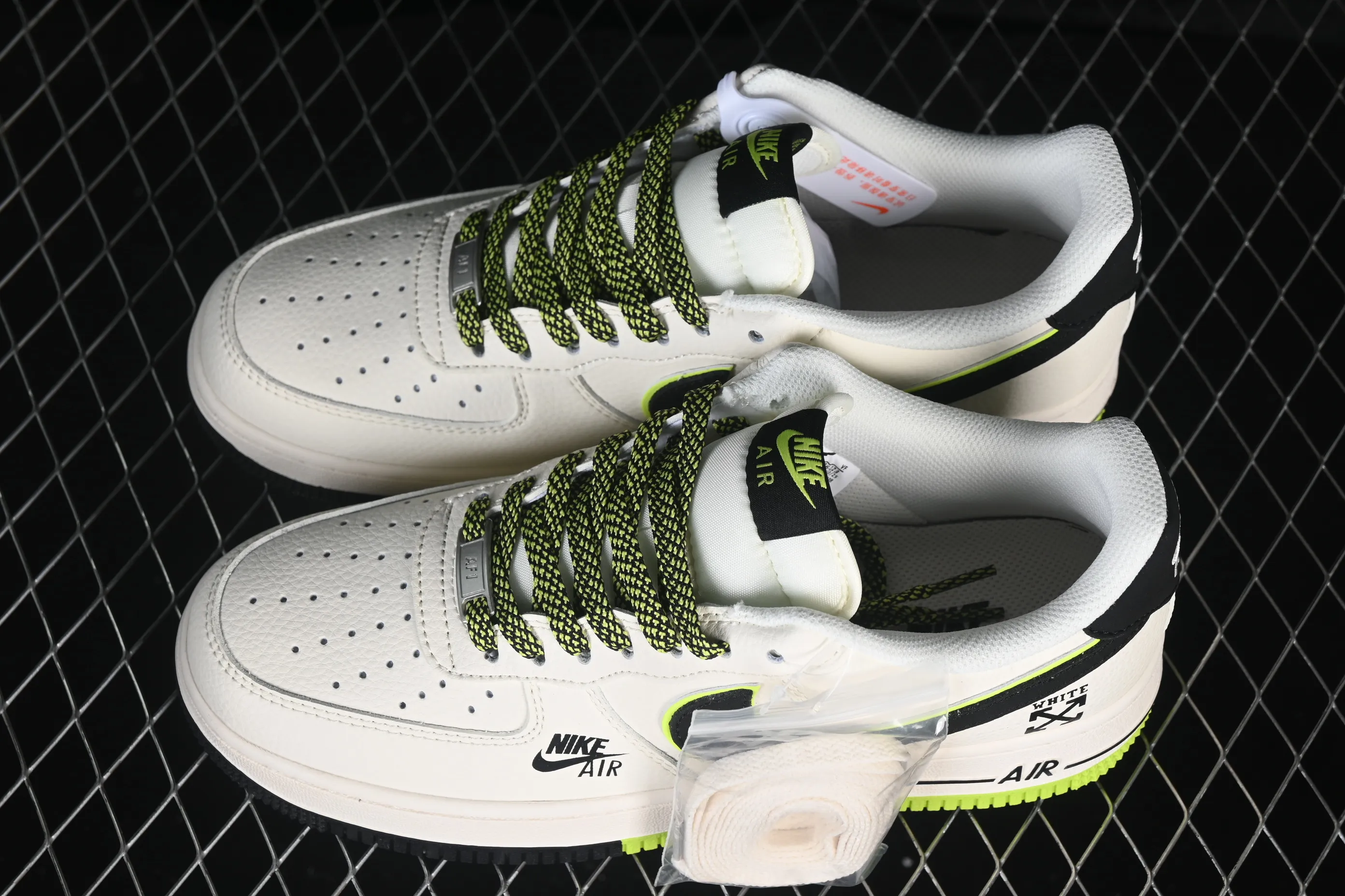 All Categories Nk Air Force 1 Air Force Series Nk Air Force 1 Low Air Force Low Nike Air Force 1'07 Low Co-branded Beige, Black and Green Air Force 1 Low-top Casual Sneakers QW5836-023